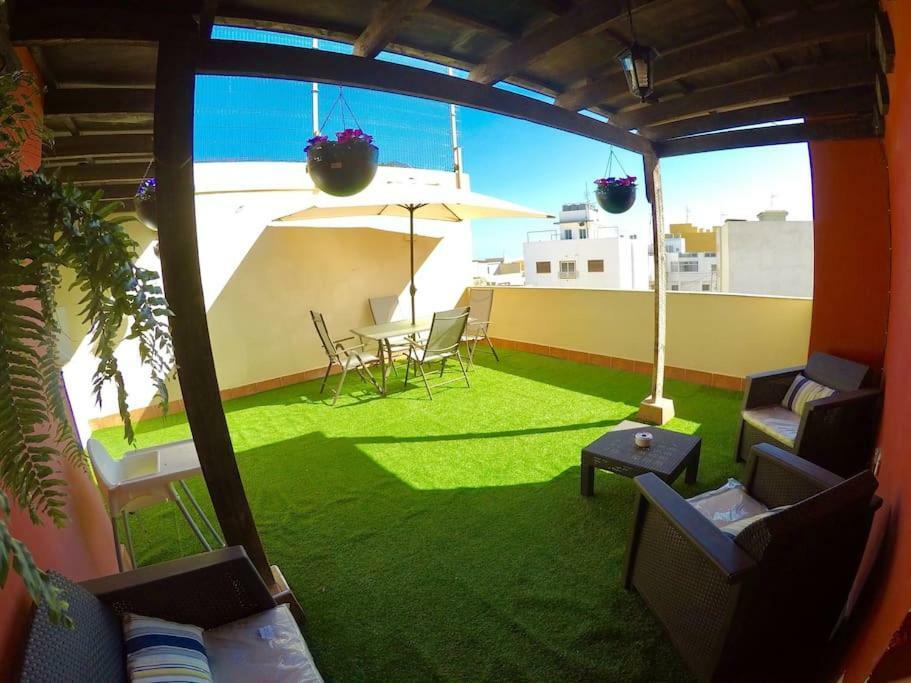 Villa Blanca Tenerife - Complete House - Terrace And Bbq, 5 Minutes From The Beach And Airport San Isidro  Eksteriør bilde